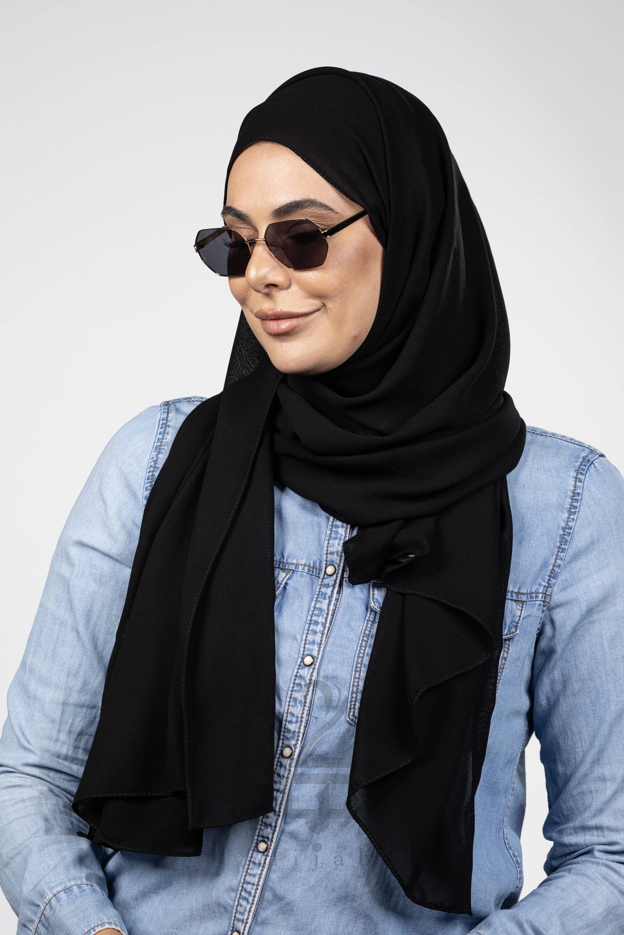 Chiffon Tabbi Black Mubaraka Hijab